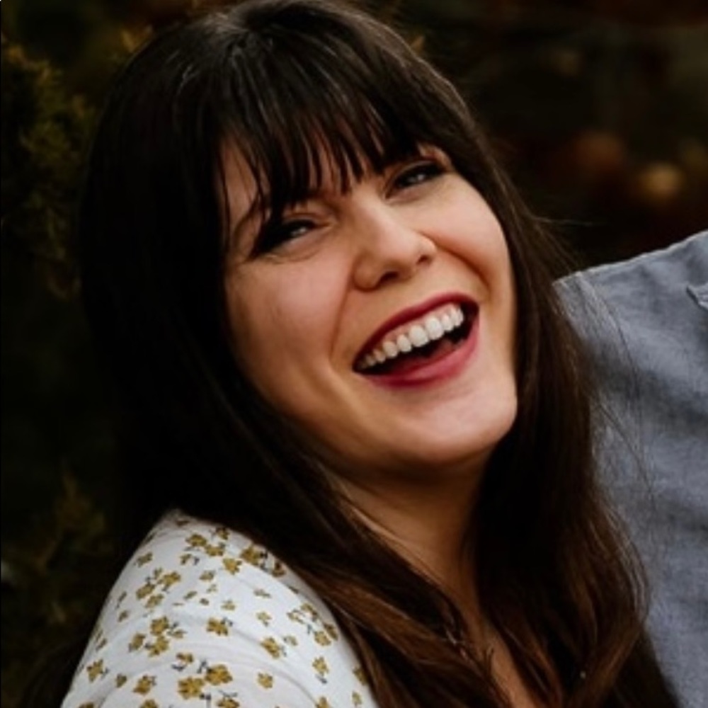 Meet your Posher, Cayla